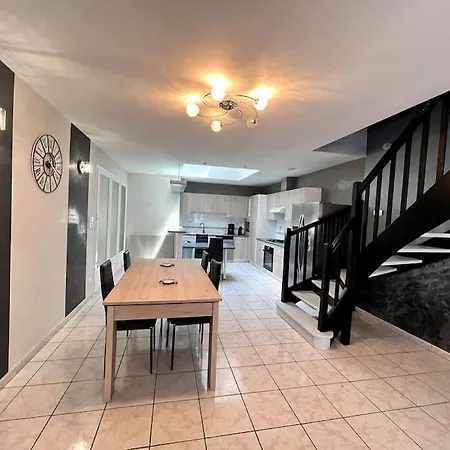 Apartment Petit Bois - 6 Pers - Spacieux Charleville-Mézières